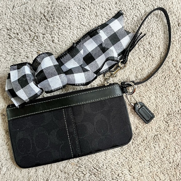 Coach Beaded Wristlet - Picture 4 of 9